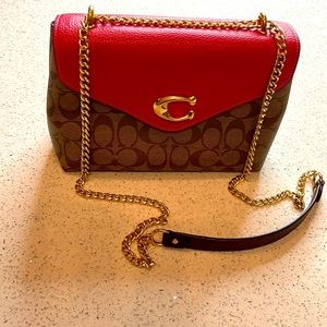 Coach in Signature Canvas